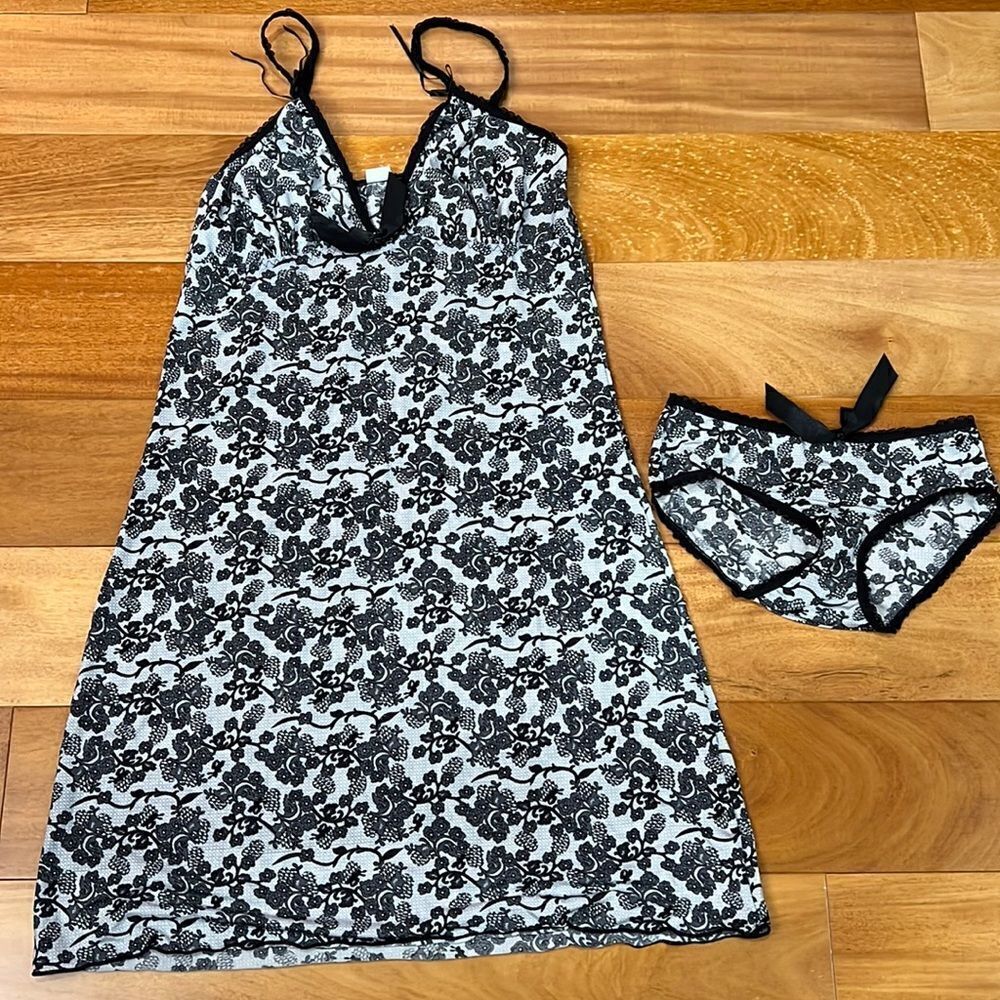 Unbranded Floral Lace Nightgown Set Womens Black White Bow Accent Small - Picture 2 of 6